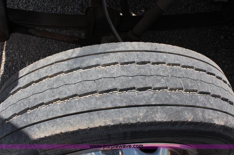 image for item J1140 1997 International 810 ambulance