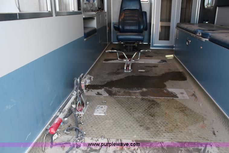 image for item J1140 1997 International 810 ambulance