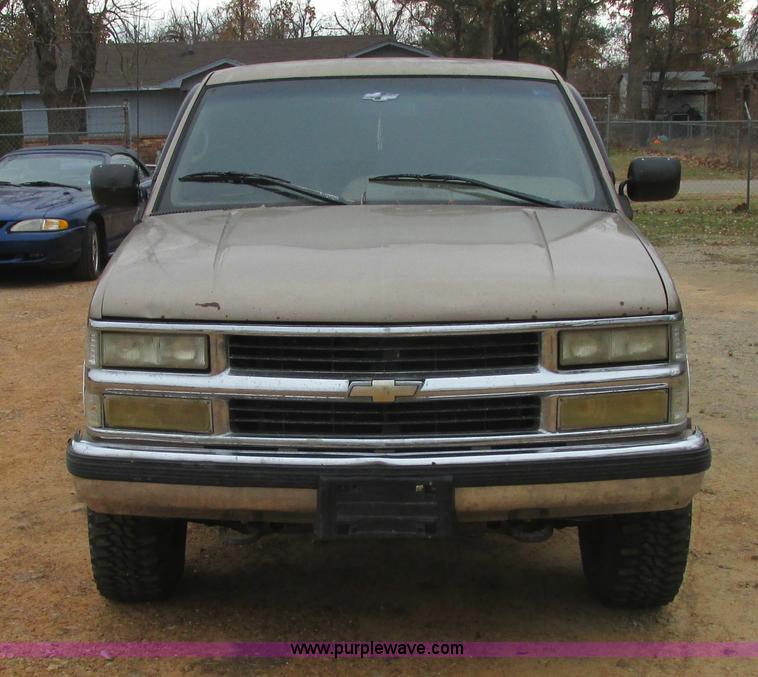 image for item J2361 1995 Chevrolet Silverado 1500 Z71 Ext. Cab pickup truck