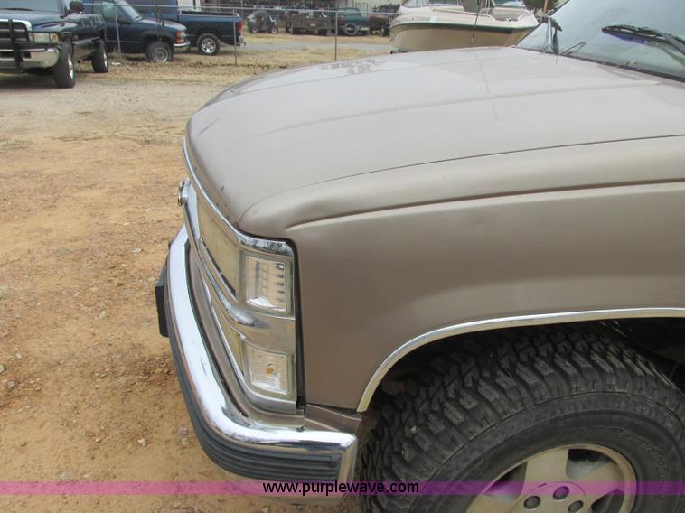 image for item J2361 1995 Chevrolet Silverado 1500 Z71 Ext. Cab pickup truck