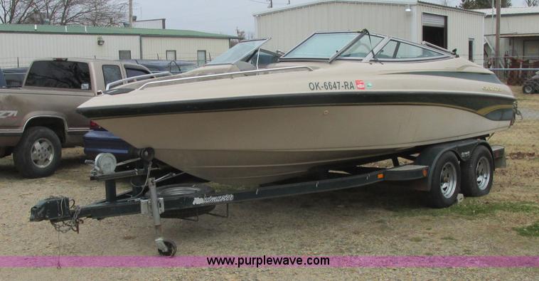 image for item J2362 1998 Crownline 202BR boat