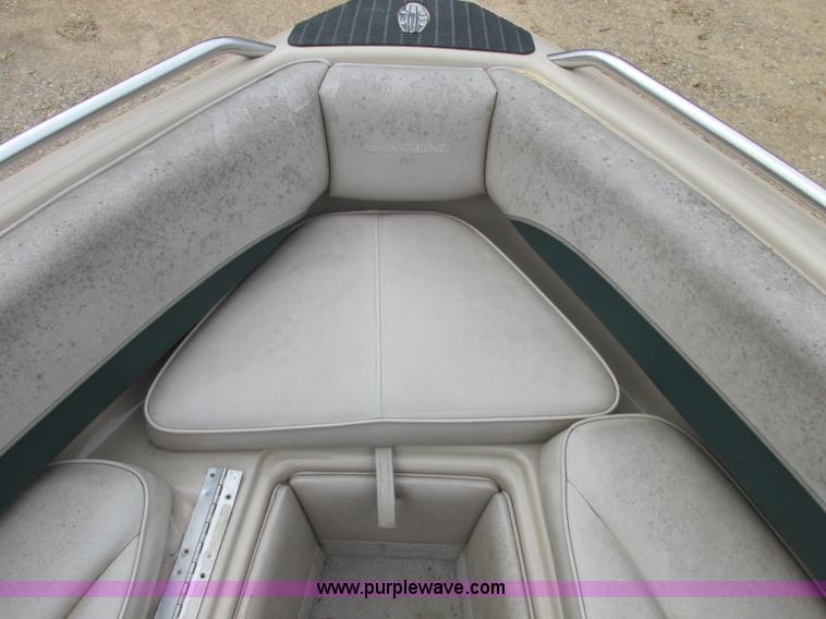 image for item J2362 1998 Crownline 202BR boat