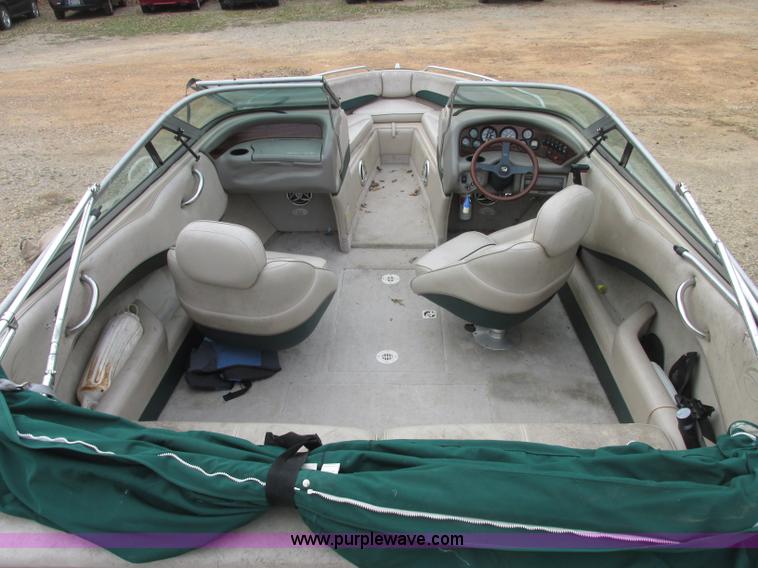 image for item J2362 1998 Crownline 202BR boat
