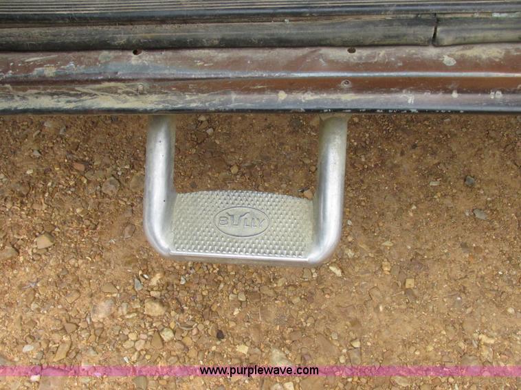 image for item J2364 1987 Ford F250 pickup truck