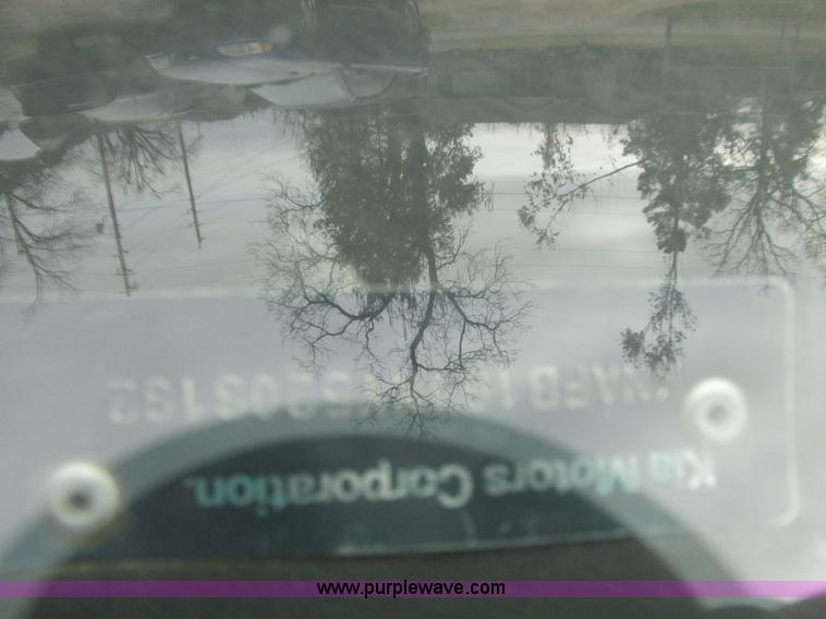 image for item J2368 2000 Kia Spectra GS