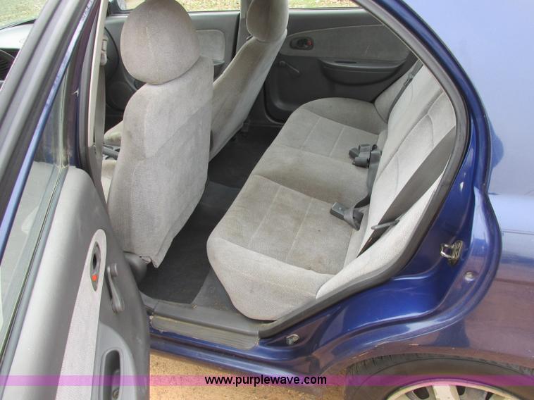image for item J2368 2000 Kia Spectra GS