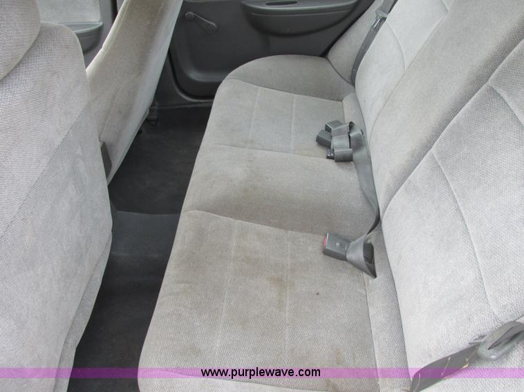 image for item J2368 2000 Kia Spectra GS