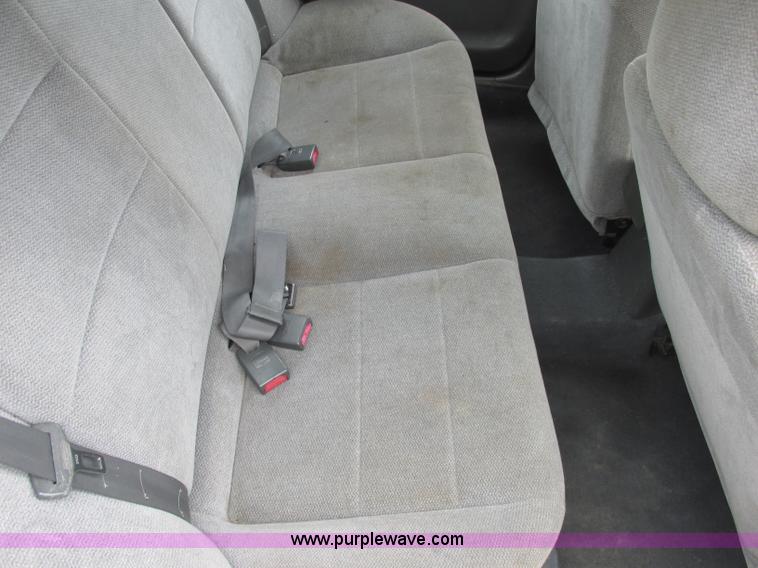 image for item J2368 2000 Kia Spectra GS
