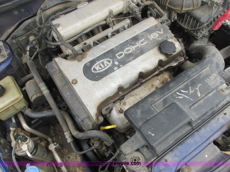 image for item J2368 2000 Kia Spectra GS