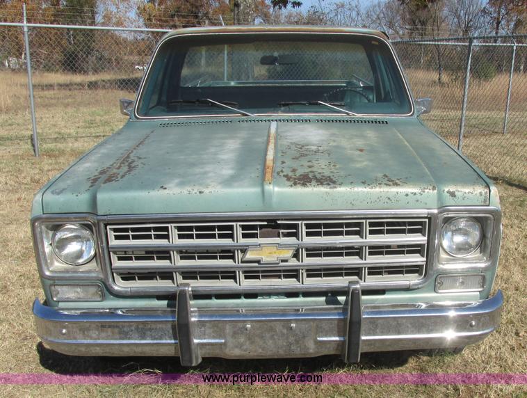 image for item J2373 1978 Chevrolet Silverado 1500 pickup truck