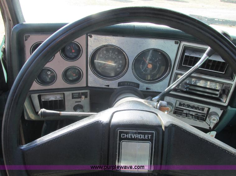 image for item J2373 1978 Chevrolet Silverado 1500 pickup truck