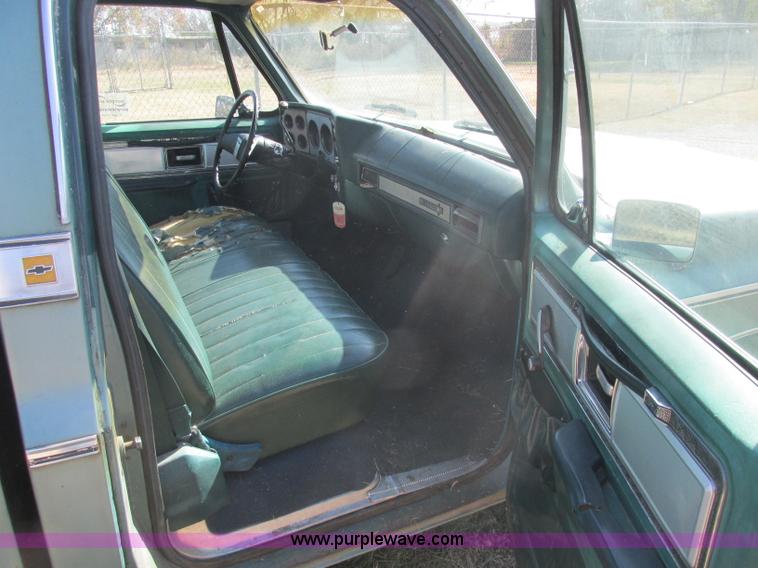 image for item J2373 1978 Chevrolet Silverado 1500 pickup truck