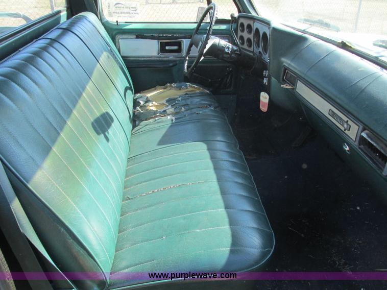 image for item J2373 1978 Chevrolet Silverado 1500 pickup truck