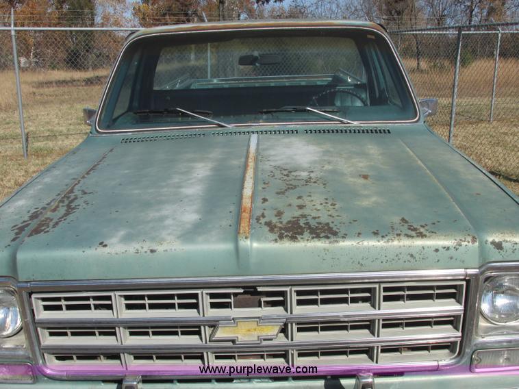 image for item J2373 1978 Chevrolet Silverado 1500 pickup truck