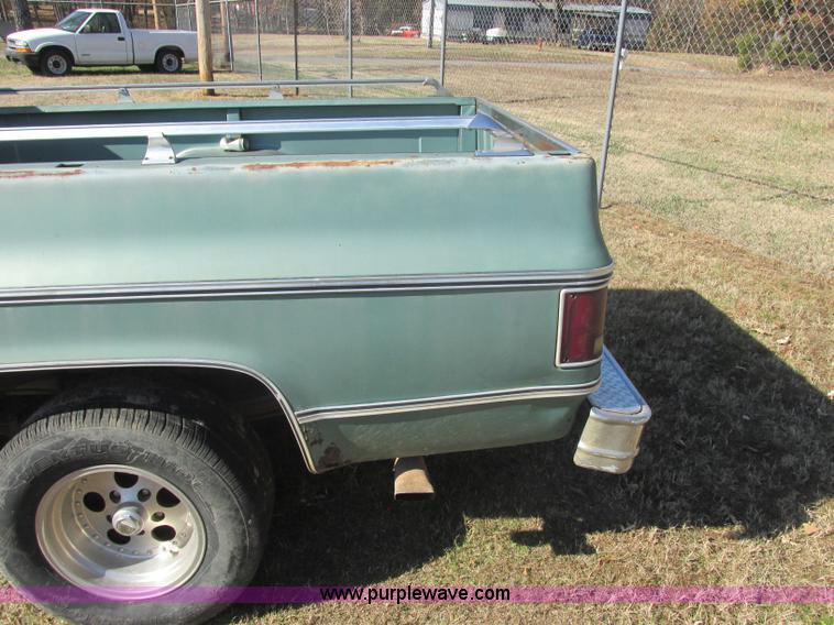 image for item J2373 1978 Chevrolet Silverado 1500 pickup truck