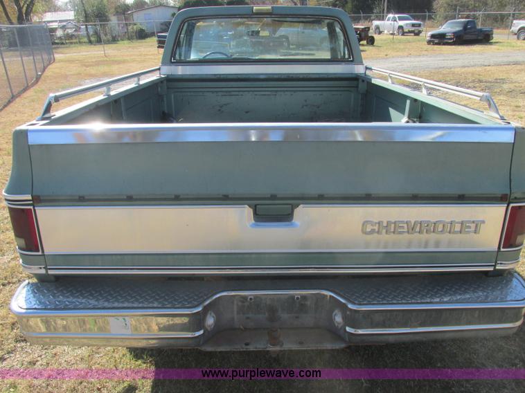 image for item J2373 1978 Chevrolet Silverado 1500 pickup truck