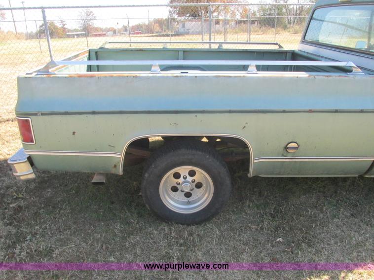image for item J2373 1978 Chevrolet Silverado 1500 pickup truck
