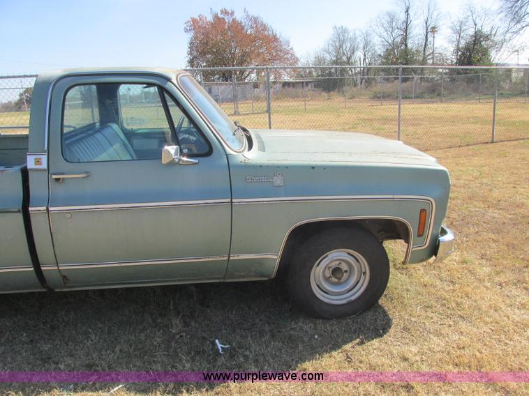 image for item J2373 1978 Chevrolet Silverado 1500 pickup truck