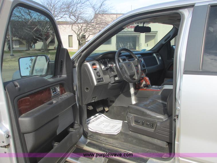 image for item J2376 2010 Ford F150 Lariat SuperCrew pickup truck