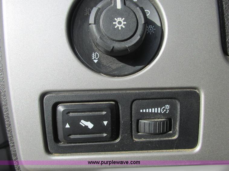 image for item J2376 2010 Ford F150 Lariat SuperCrew pickup truck