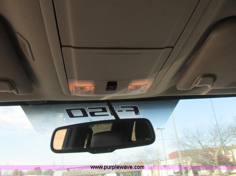 image for item J2376 2010 Ford F150 Lariat SuperCrew pickup truck