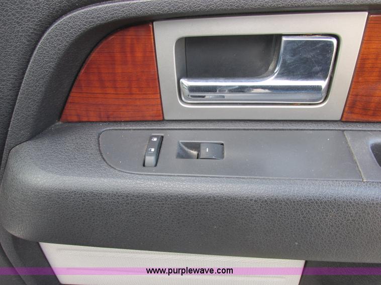 image for item J2376 2010 Ford F150 Lariat SuperCrew pickup truck