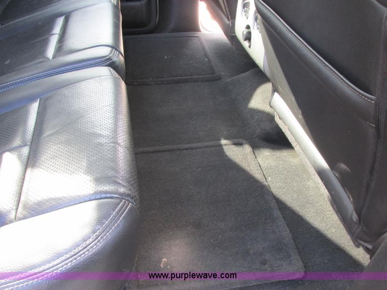 image for item J2376 2010 Ford F150 Lariat SuperCrew pickup truck