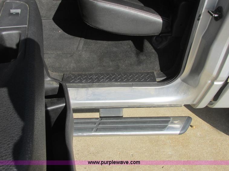 image for item J2376 2010 Ford F150 Lariat SuperCrew pickup truck