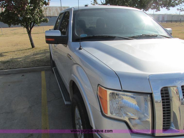 image for item J2376 2010 Ford F150 Lariat SuperCrew pickup truck