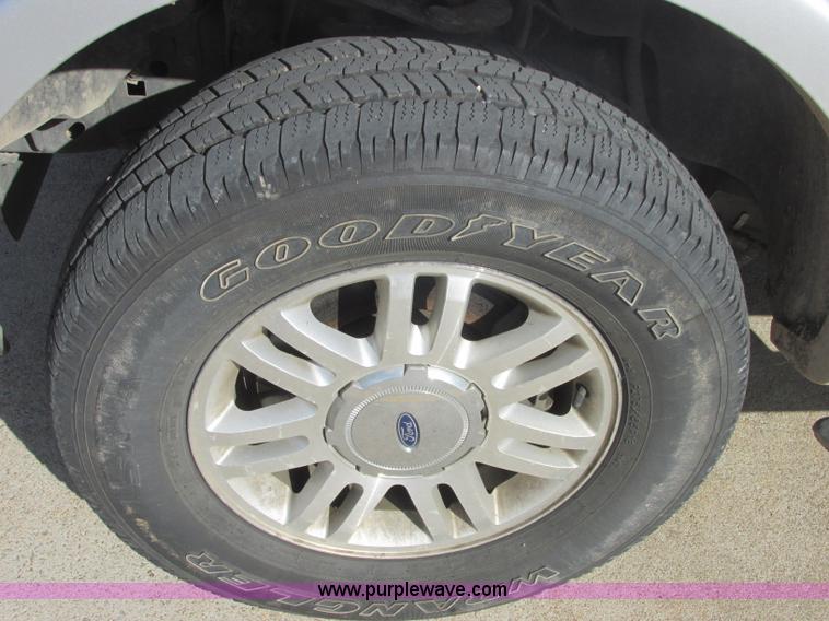 image for item J2376 2010 Ford F150 Lariat SuperCrew pickup truck