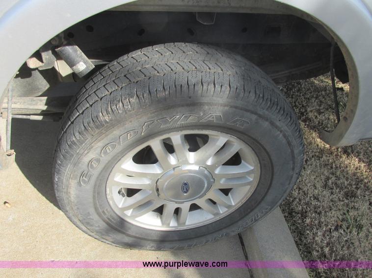 image for item J2376 2010 Ford F150 Lariat SuperCrew pickup truck