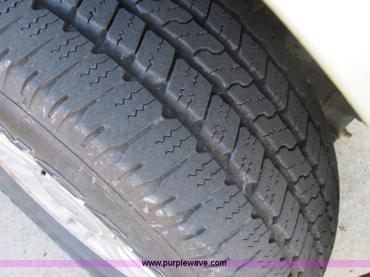 image for item J2376 2010 Ford F150 Lariat SuperCrew pickup truck