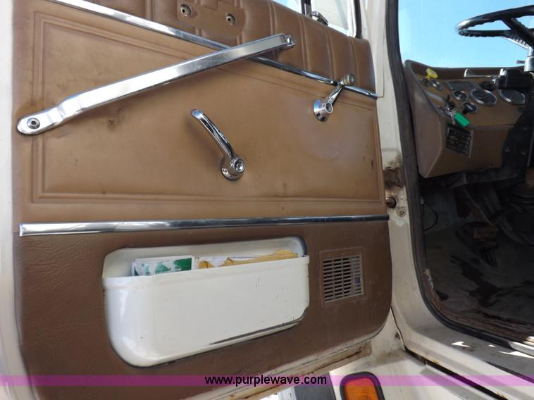 image for item K3031 1995 Ford LTS9000 fuel truck