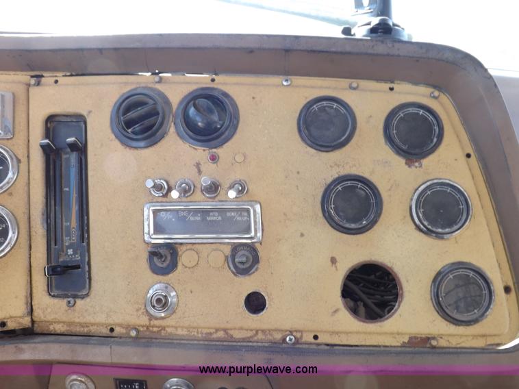 image for item K3031 1995 Ford LTS9000 fuel truck