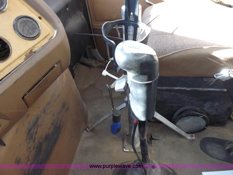 image for item K3031 1995 Ford LTS9000 fuel truck