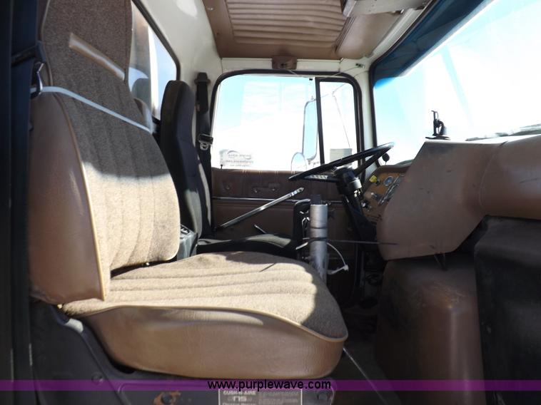 image for item K3031 1995 Ford LTS9000 fuel truck