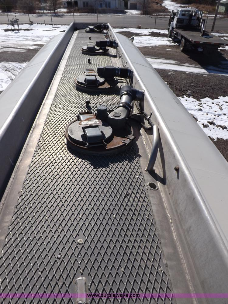 image for item K3031 1995 Ford LTS9000 fuel truck