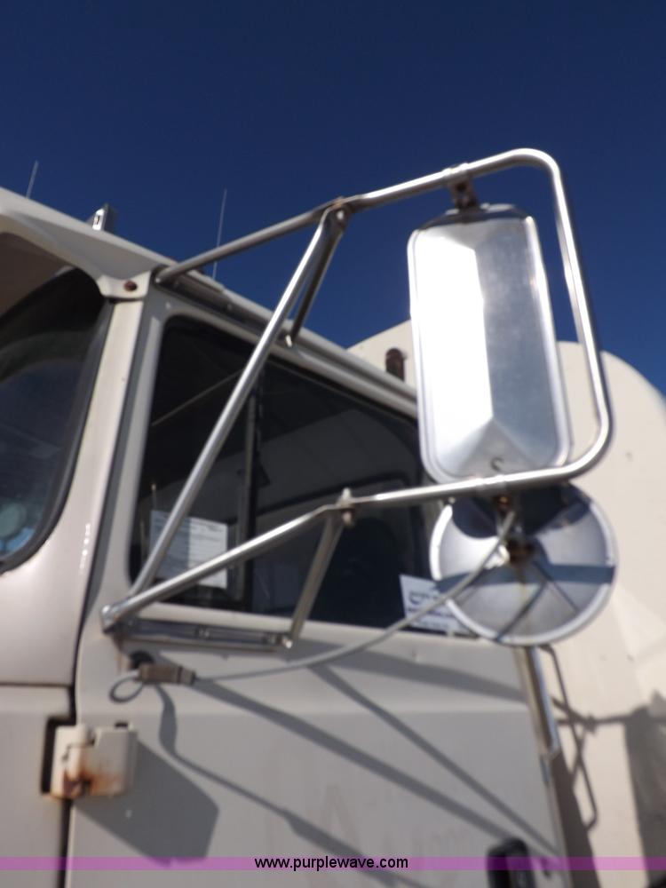 image for item K3031 1995 Ford LTS9000 fuel truck