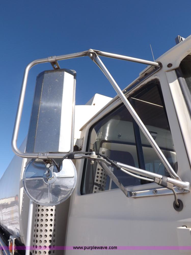 image for item K3031 1995 Ford LTS9000 fuel truck