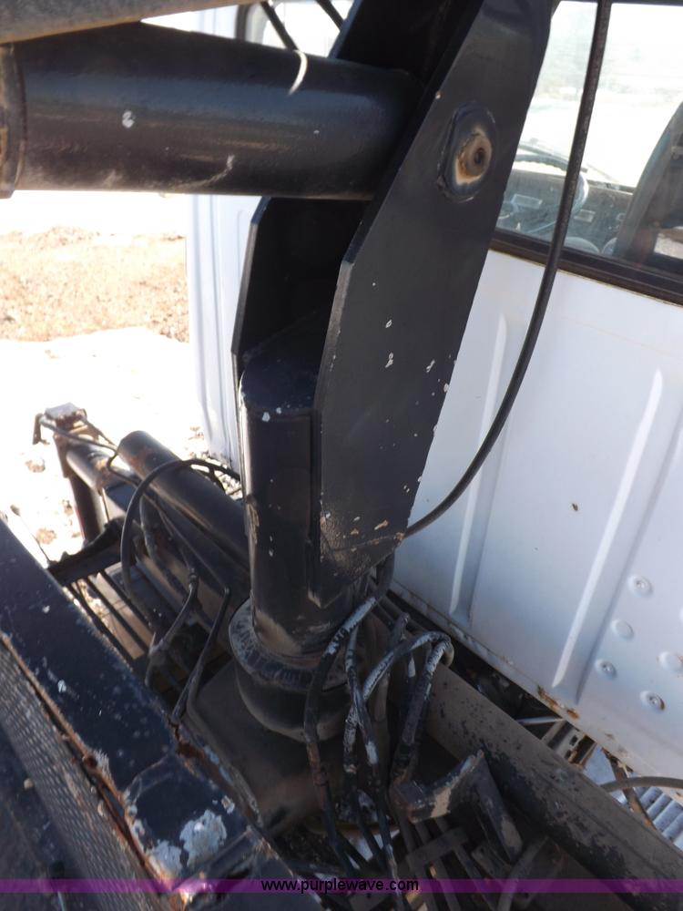 image for item K3032 1987 Ford LN8000 flatbed truck