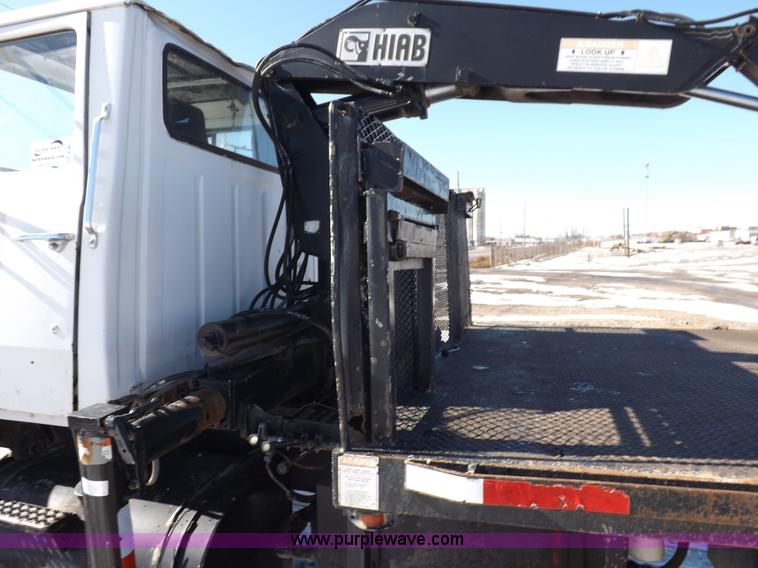 image for item K3032 1987 Ford LN8000 flatbed truck