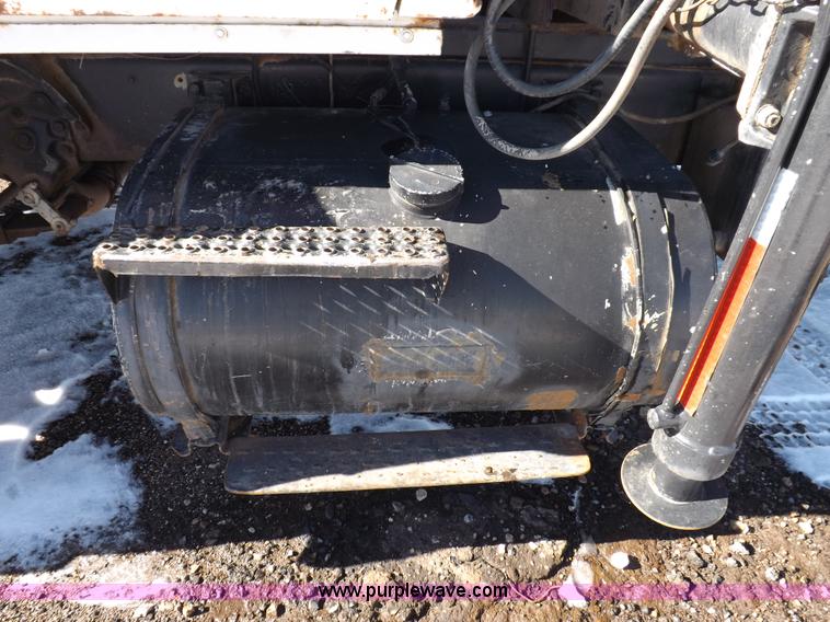 image for item K3032 1987 Ford LN8000 flatbed truck