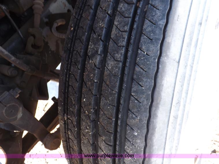 image for item K3032 1987 Ford LN8000 flatbed truck