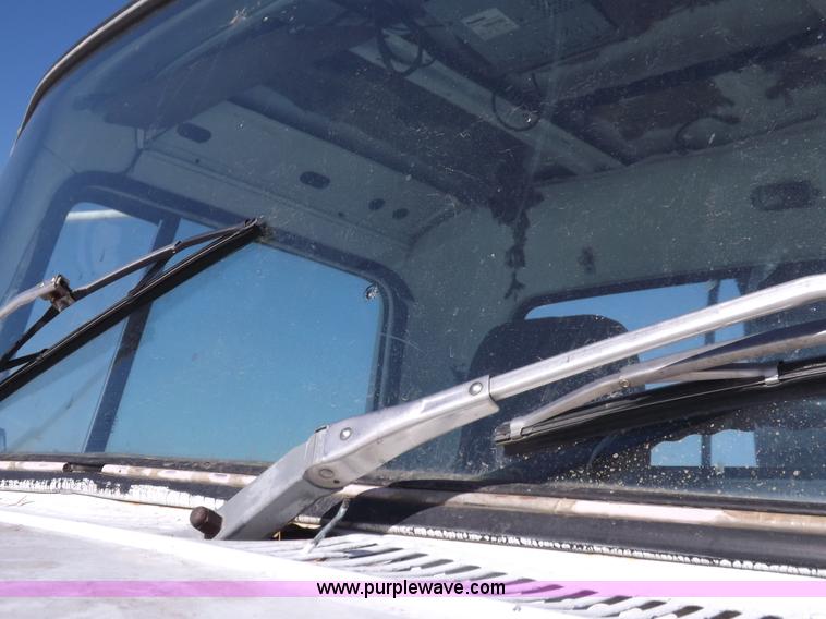 image for item K3032 1987 Ford LN8000 flatbed truck