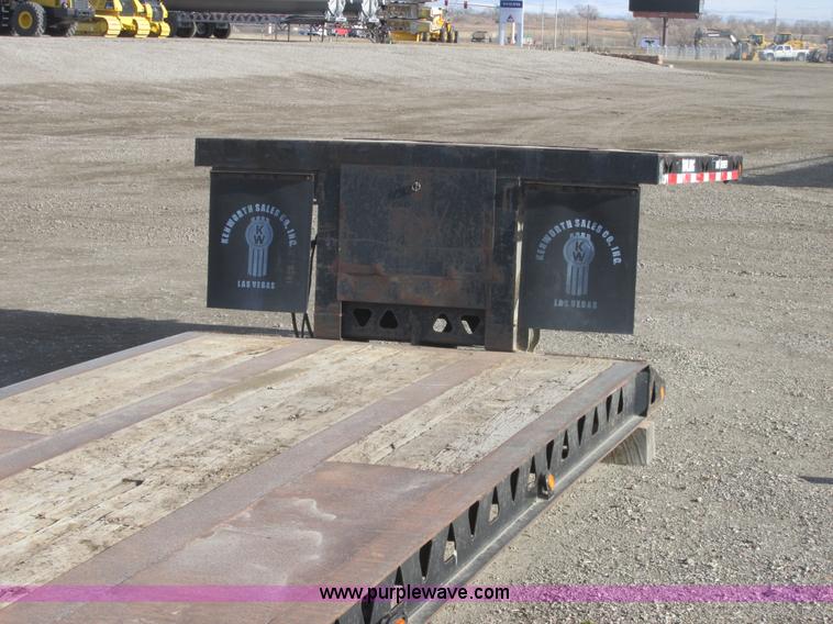 image for item A8750 1998 Trail King TK70MG-482 lowboy trailer