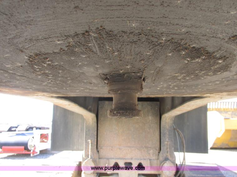 image for item A8750 1998 Trail King TK70MG-482 lowboy trailer