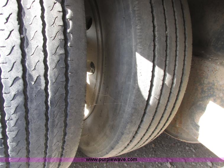 image for item A8750 1998 Trail King TK70MG-482 lowboy trailer