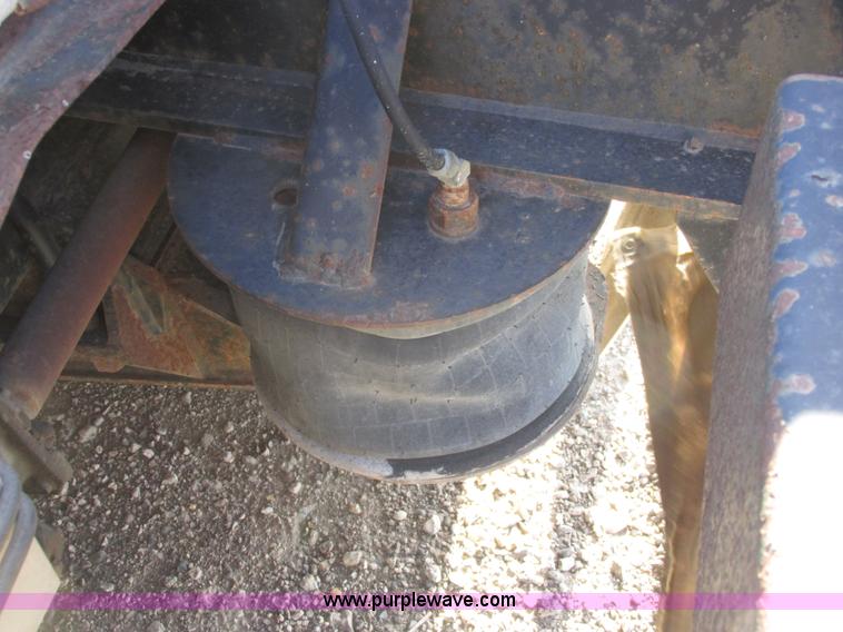 image for item A8750 1998 Trail King TK70MG-482 lowboy trailer