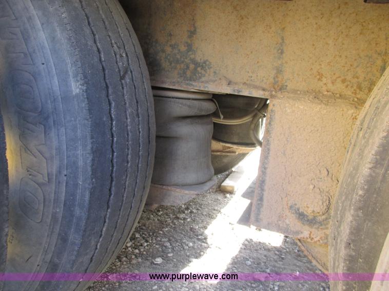 image for item A8750 1998 Trail King TK70MG-482 lowboy trailer