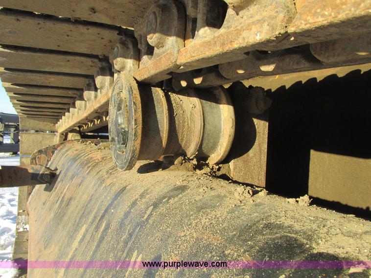 image for item A8770 1990 Case 888 excavator